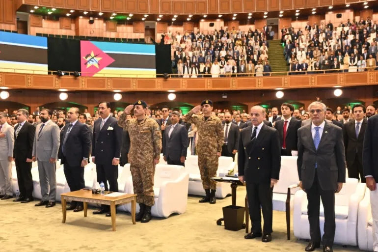 ارکین وطن کے لیے جنگ: پاکستان کی حکومت عمران خان کے تسلط کو توڑنے کے لیے تارکین وطن کو راغب کر رہی ہے۔